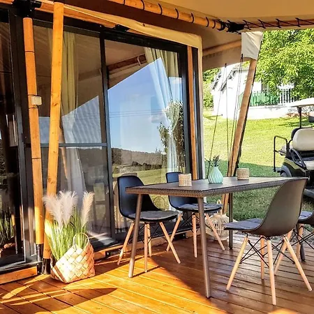 Palos לינה וארוחת בוקר 4*