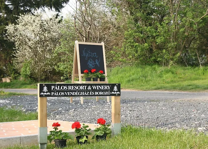 Bed & Breakfast Palos Zalacsany